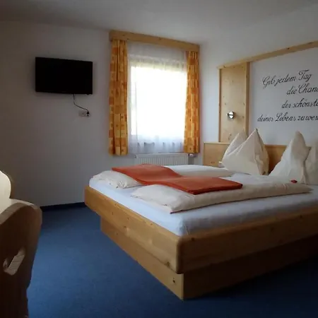 Bed & Breakfast Gaestehaus Puerstl-kocher