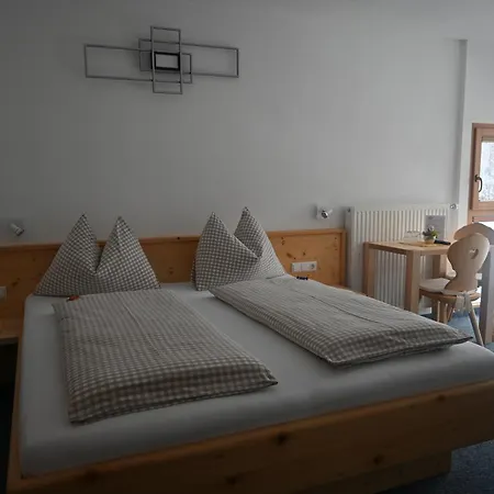 Gaestehaus Puerstl-kocher Bed & Breakfast