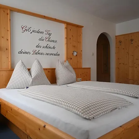 Bed & Breakfast Gaestehaus Puerstl-kocher