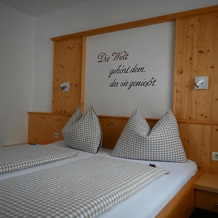 Gaestehaus Puerstl-kocher Bed & Breakfast 3*