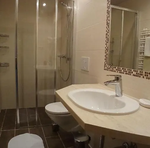 فندق مبيت وإفطار Gaestehaus Puerstl-kocher 3*