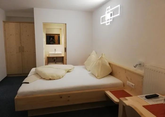 Gaestehaus Puerstl-kocher سخلادميخ