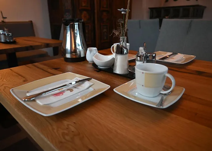 فندق مبيت وإفطار Gaestehaus Puerstl-kocher 3*