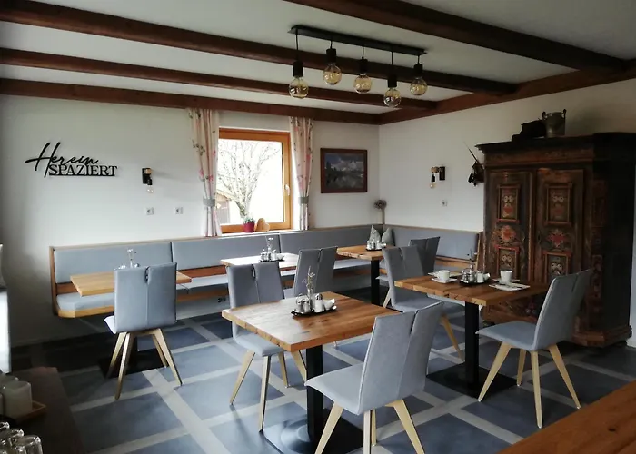 Gaestehaus Puerstl-kocher فندق مبيت وإفطار سخلادميخ